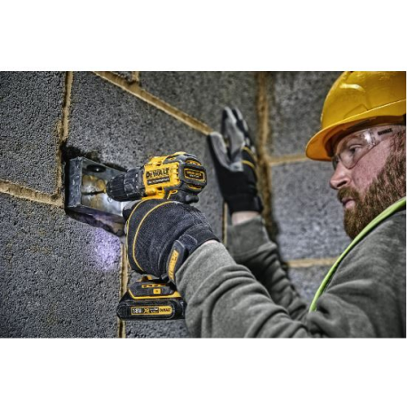 DCD708E2T Type 1 Cordless Drill