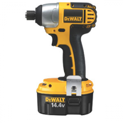 DC830 Type 1 Impact Wrench